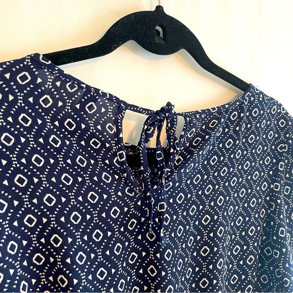 H&M Divided Dress With Pattern | Size: 6 | Colour: Navy Blue/White Detail - Picture 3 of 5